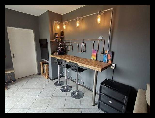2 BEDROOM TOWNHOUSE FOR SALE IN NORTH VILLA